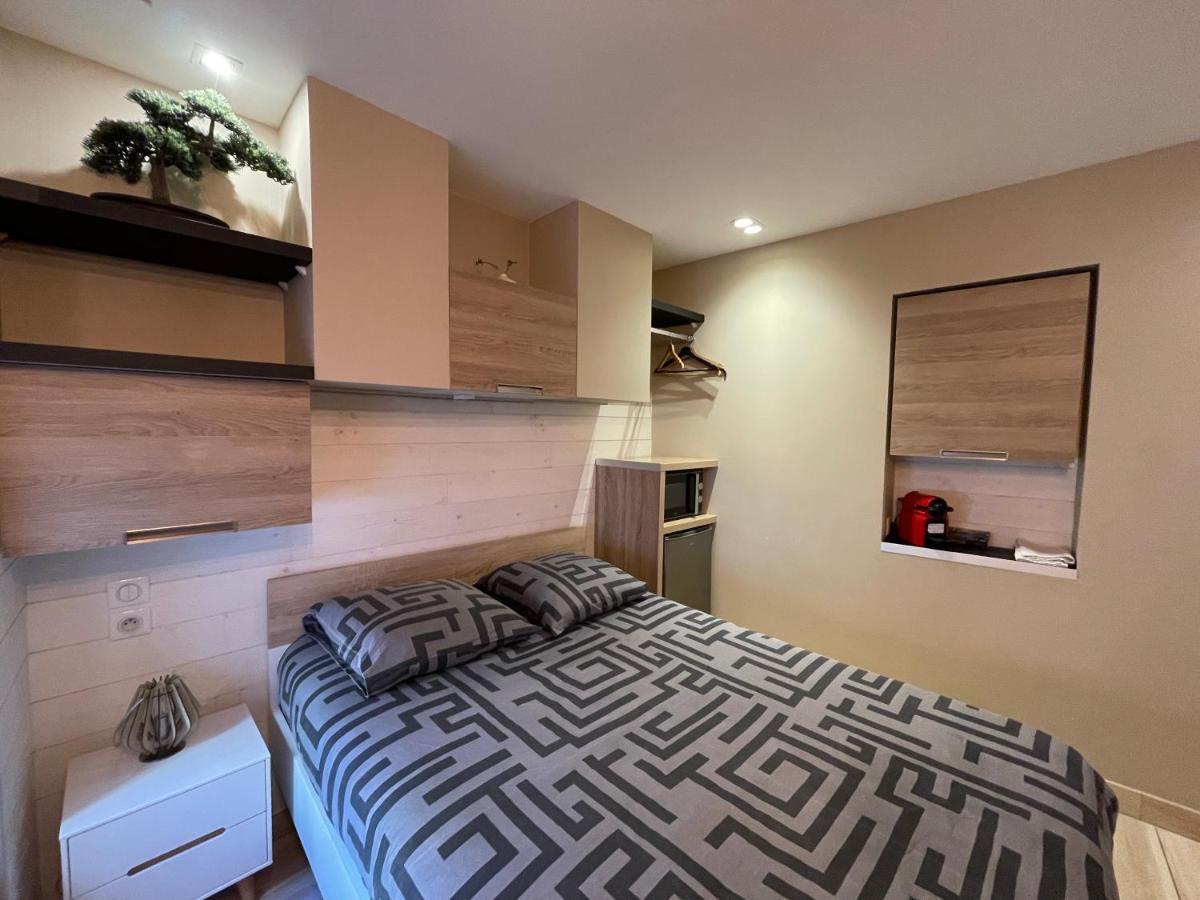 Rdc 1 - Chambre Meublee Au Coeur Du Centre Ville De Монлюсон Экстерьер фото